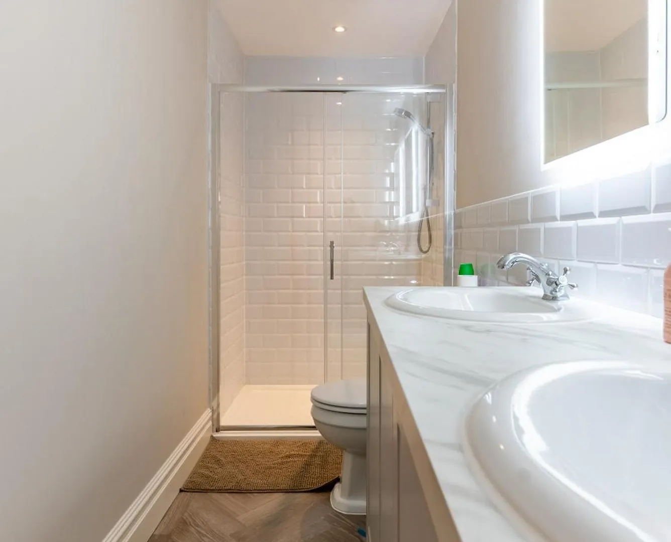 Brand New Riverside Apartment Christchurch