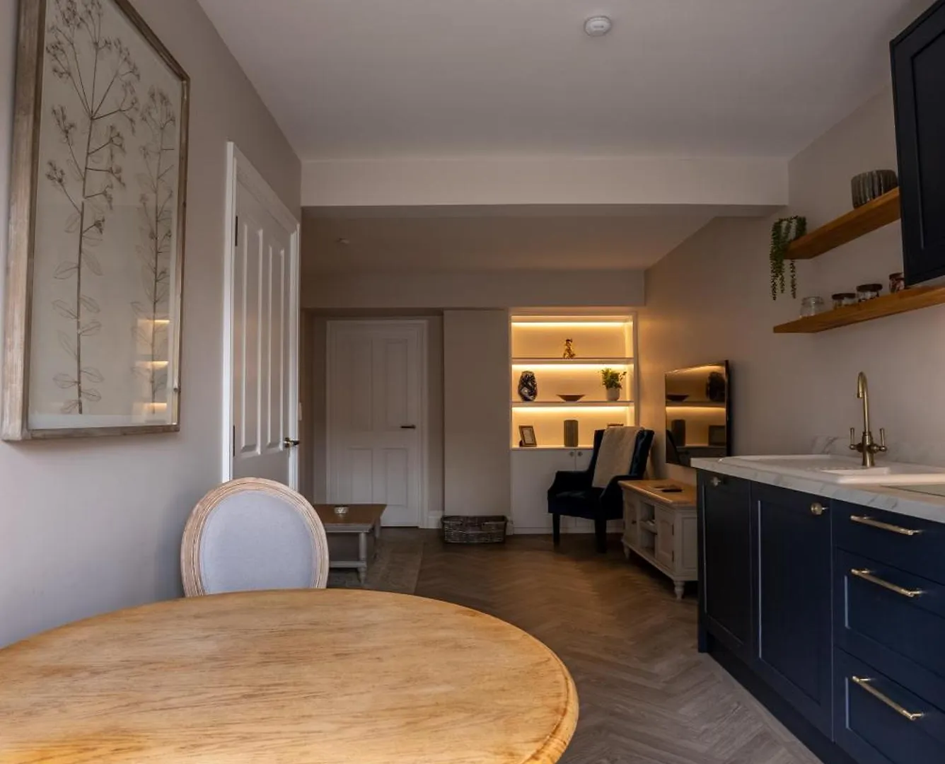 Brand New Riverside Apartment Christchurch  Christchurch (Dorset)